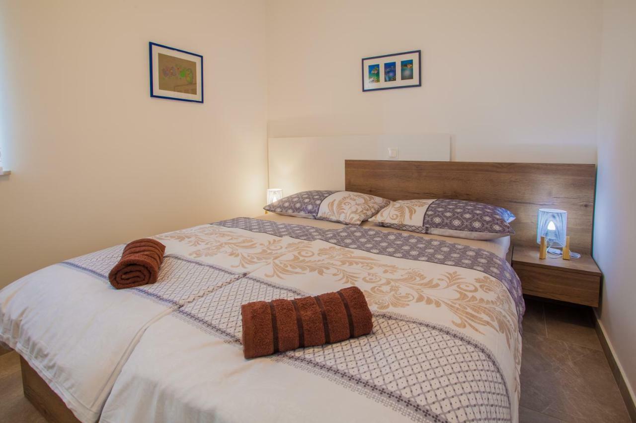 Apartmani Komesic Zubovići Екстериор снимка