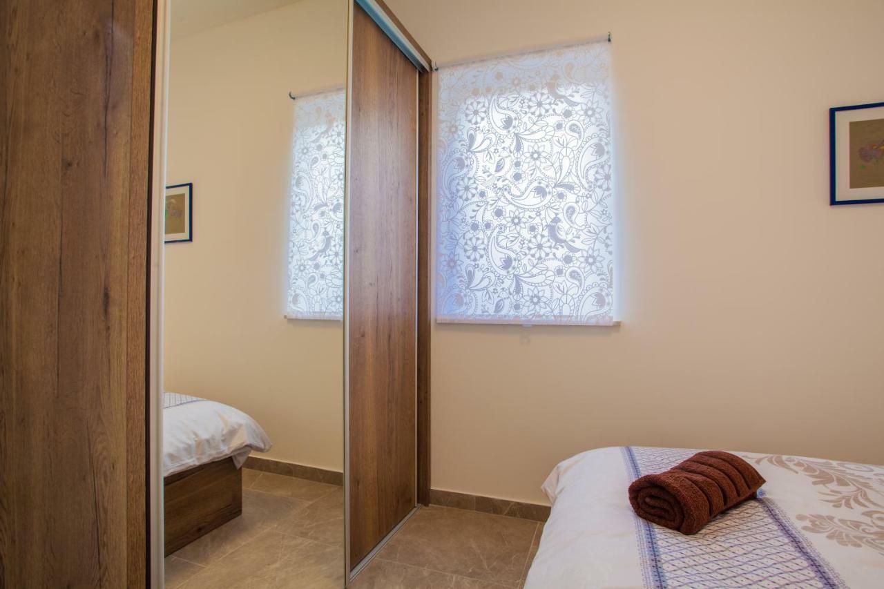 Apartmani Komesic Zubovići Екстериор снимка