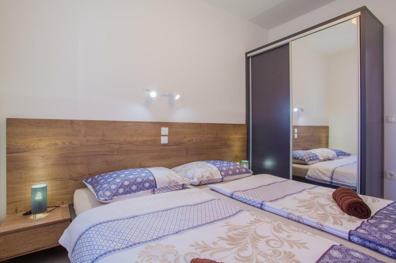 Apartmani Komesic Zubovići Екстериор снимка